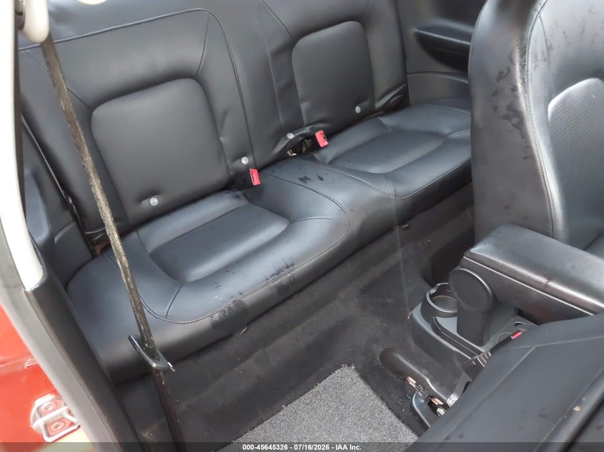 2010 VOLKSWAGEN NEW BEETLE auction photo 8