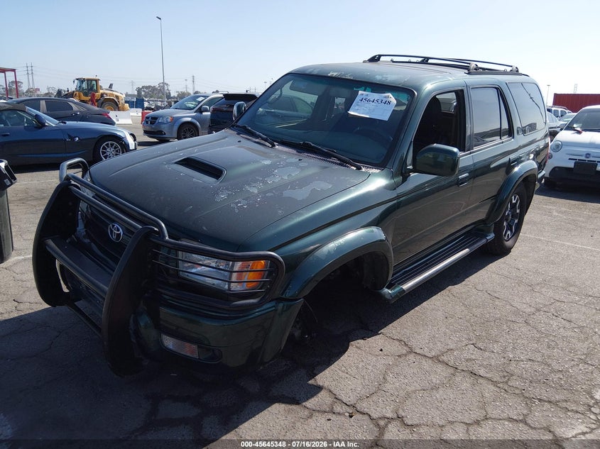 2001 Toyota 4Runner, Left Front, IAAI, VIN JT3GN86R810215555 — photo 2