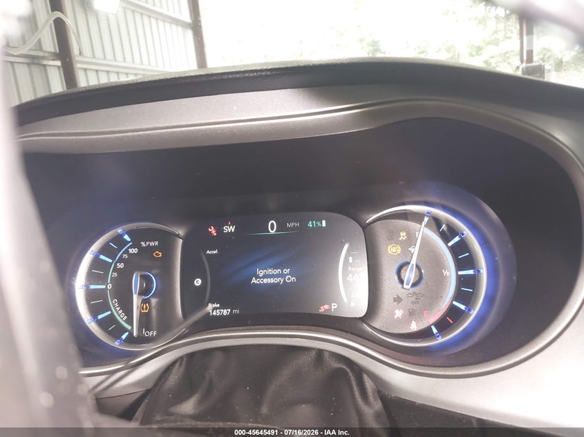2018 CHRYSLER PACIFICA HYBRID auction photo 7