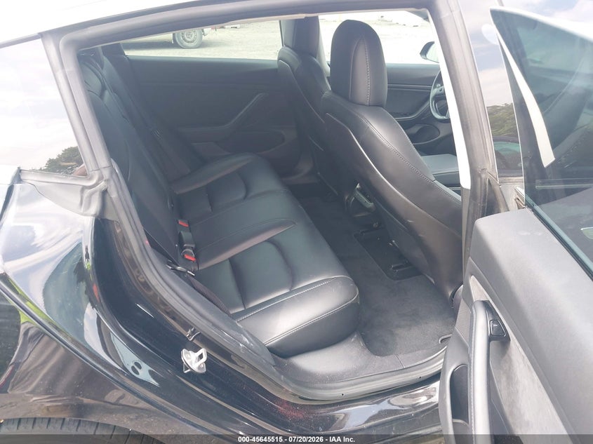 2018 Tesla Model 3 Long Range/Mid Range VIN: 5YJ3E1EA3JF152833 Lot: 45645515