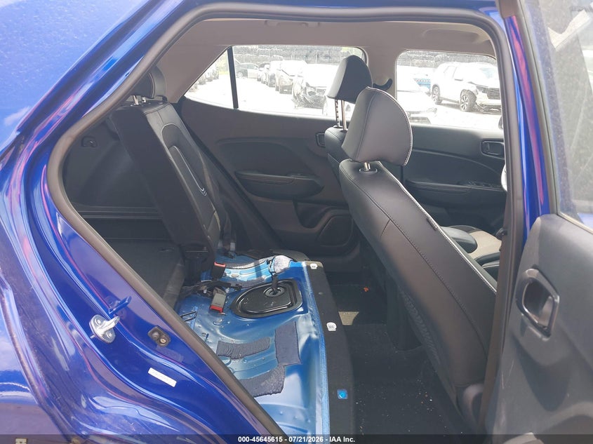 2023 HYUNDAI VENUE auction photo 8
