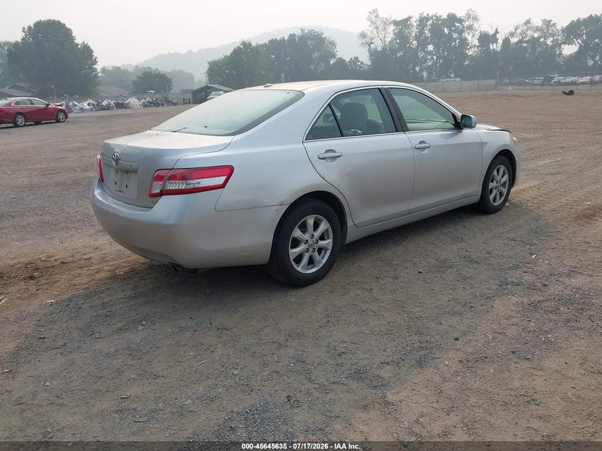 2011 TOYOTA CAMRY auction photo 4