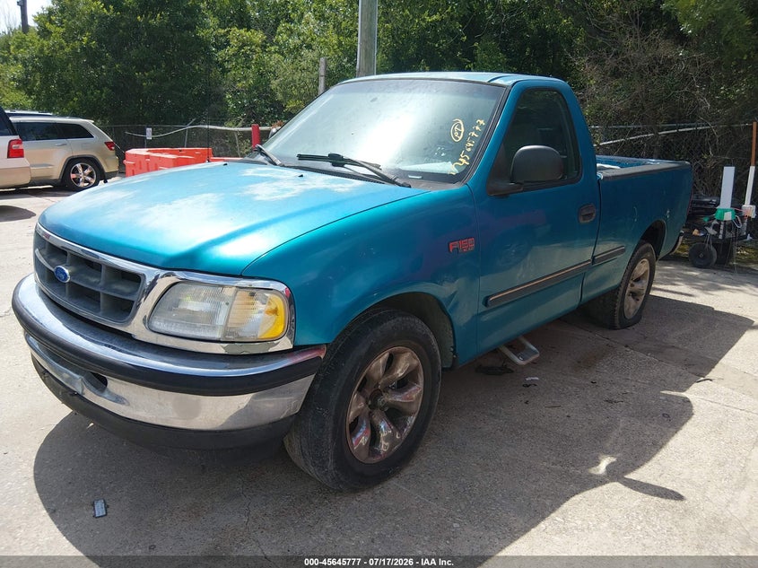 1997 Ford F-150, Normal Wear & Tear, IAAI, VIN 1FTDF1764VNA93177 — photo 2