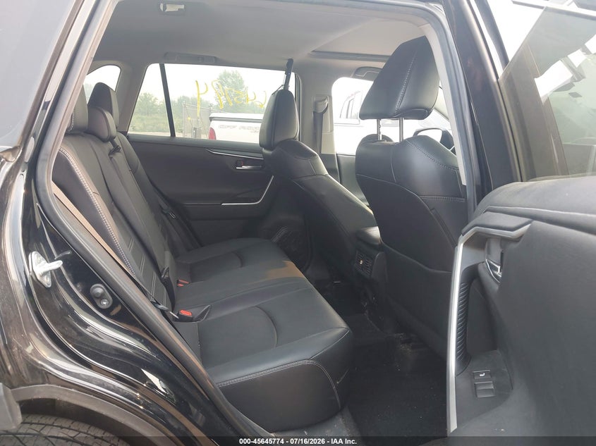 2021 TOYOTA RAV4 auction photo 8