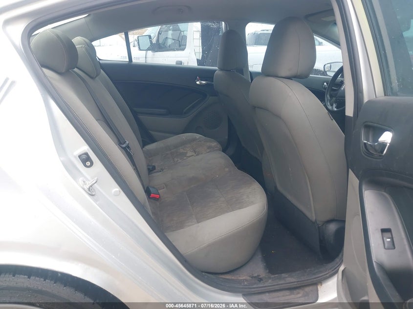 2015 KIA FORTE auction photo 8