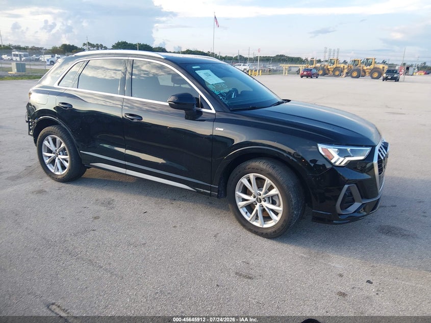 Vin: wa1eecf37n1082086, lot: 46144467, audi q3 premium plus 45 tfsi s line quattro tiptronic 2022 img_1