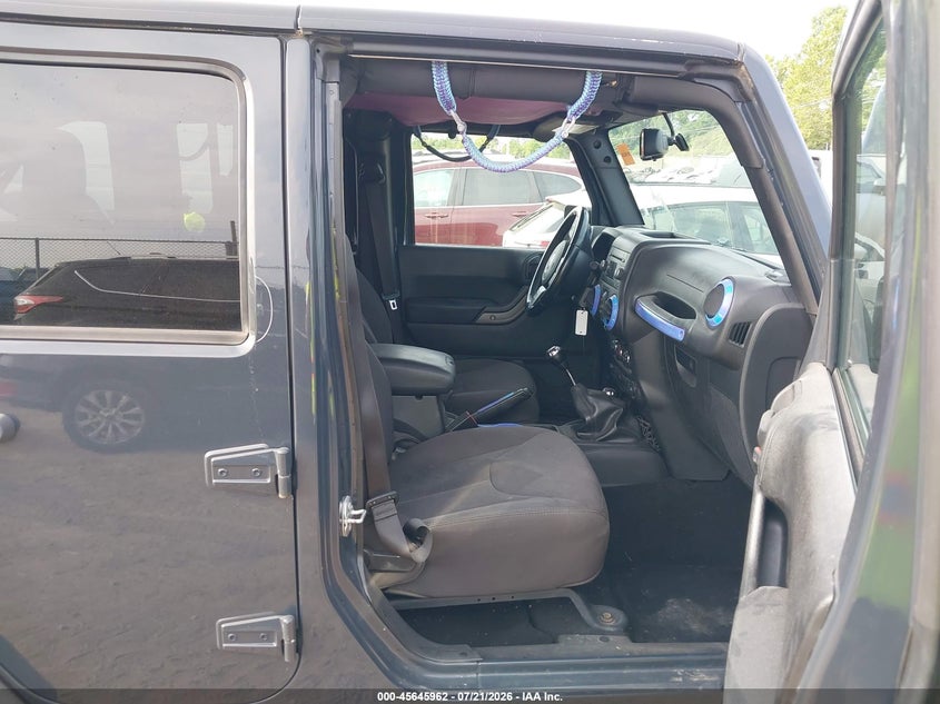2017 Jeep Wrangler Unlimited Sport VIN: 1C4BJWDG2HL524566 Lot: 45645962