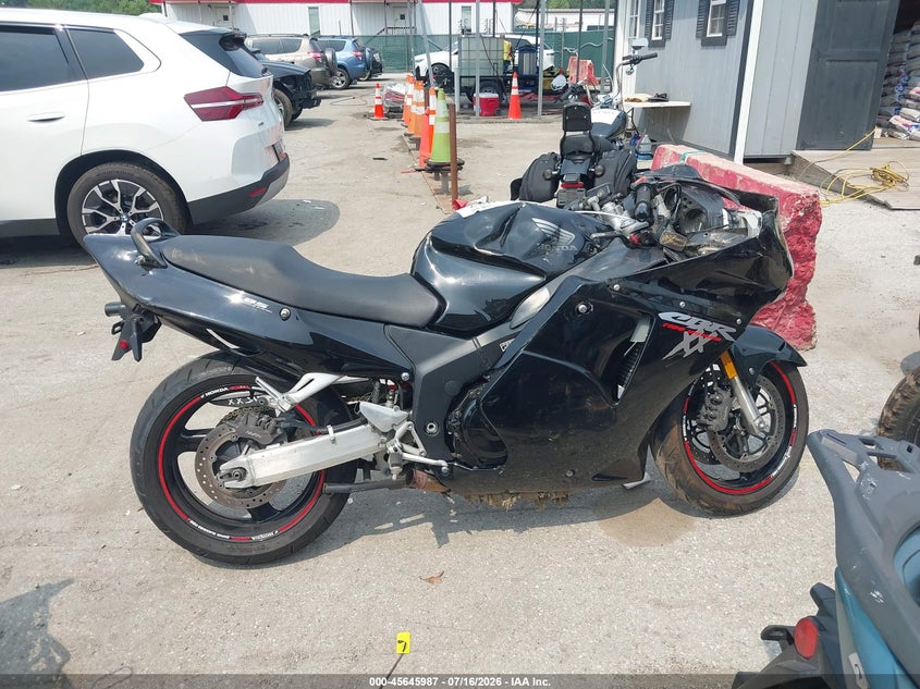 1997 Honda Cbr1100 Xx VIN: JH2SC3503VM000785 Lot: 45645987