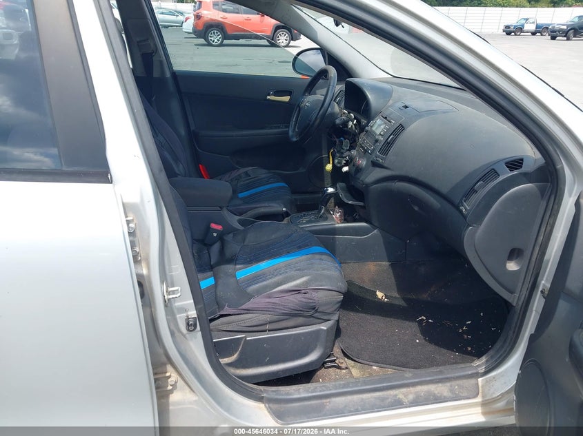 2009 HYUNDAI ELANTRA TOURING auction photo 5