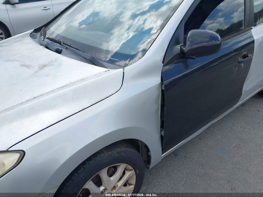 2009 HYUNDAI ELANTRA TOURING auction photo 6
