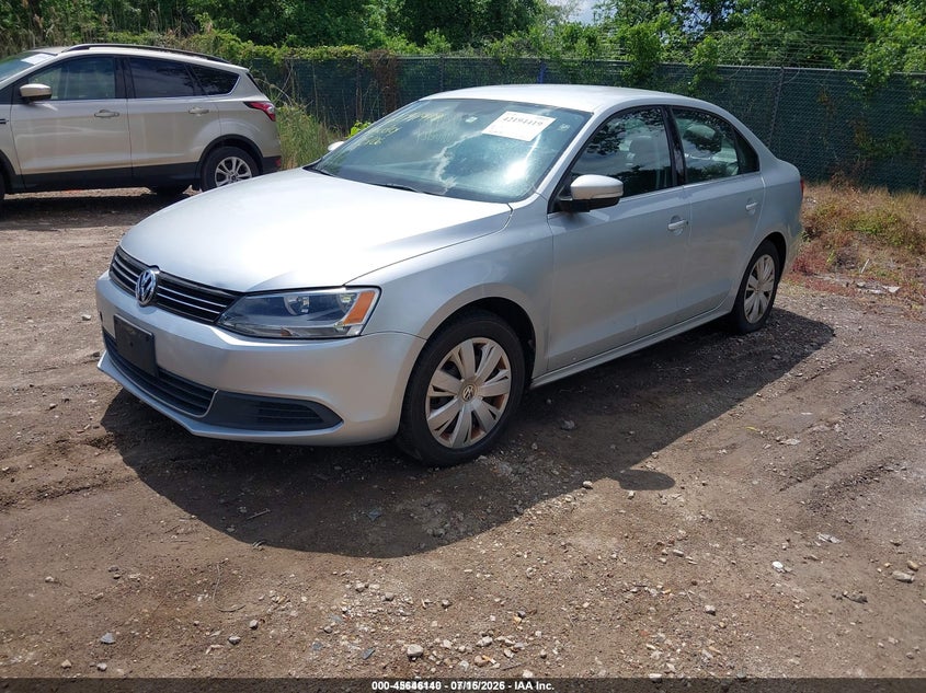 2013 Volkswagen Jetta 2.5L Se, Удар спереди, IAAI, VIN 3VWDP7AJ2DM399118 — фото 2