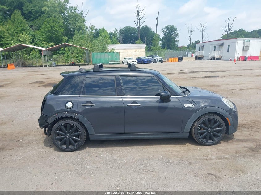 2016 Mini Hardtop Cooper S VIN: WMWXU3C55G2D30825 Lot: 45646196