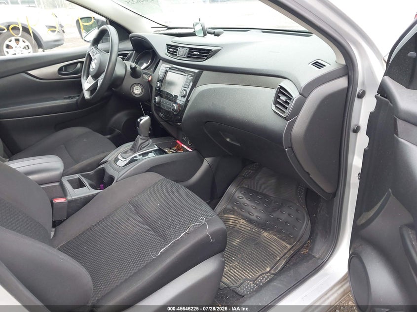 NISSAN ROGUE SPORT 2019 VIN JN1BJ1CR4KW620696