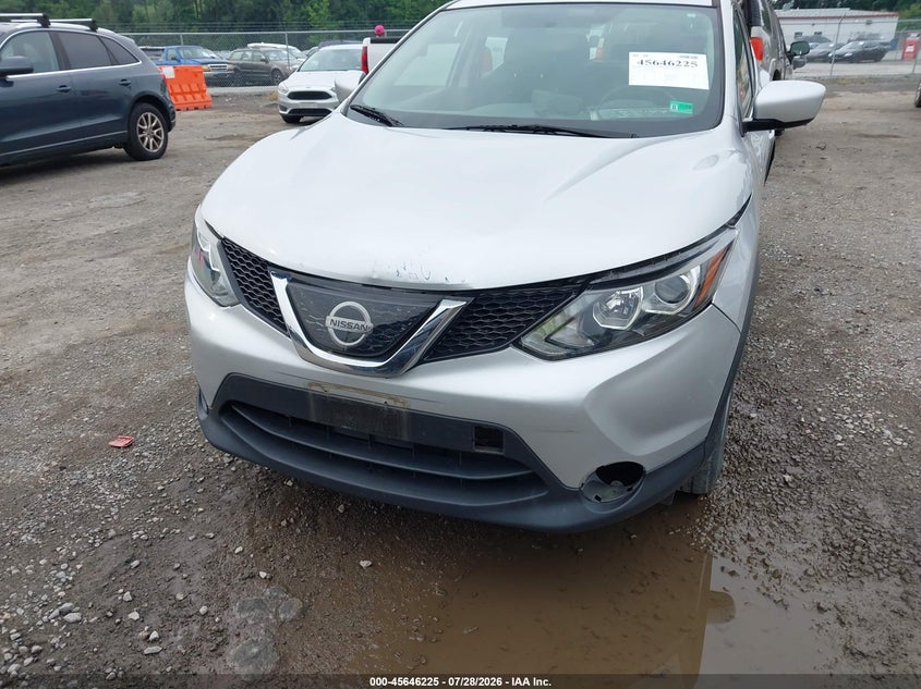 NISSAN ROGUE SPORT 2019 VIN JN1BJ1CR4KW620696