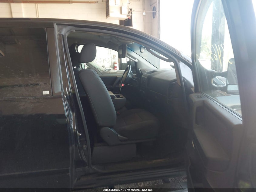 2009 NISSAN TITAN auction photo 5