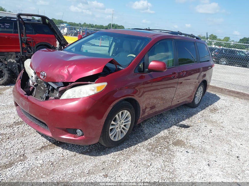 2012 TOYOTA SIENNA VAN 3.5L V-6 DOHC, VVT, 266HP