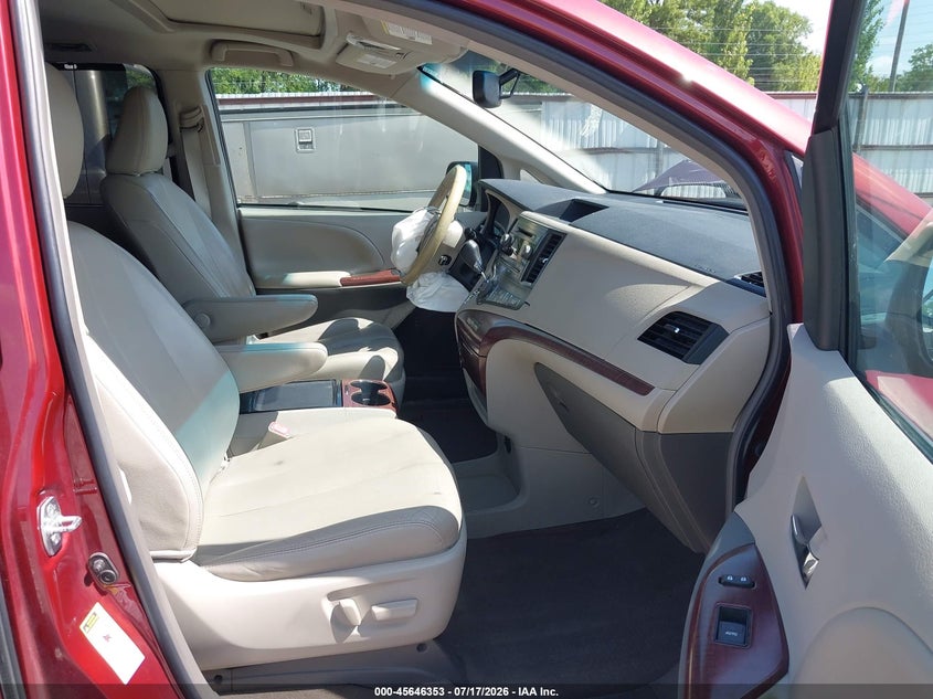 2012 TOYOTA SIENNA VAN 3.5L V-6 DOHC, VVT, 266HP