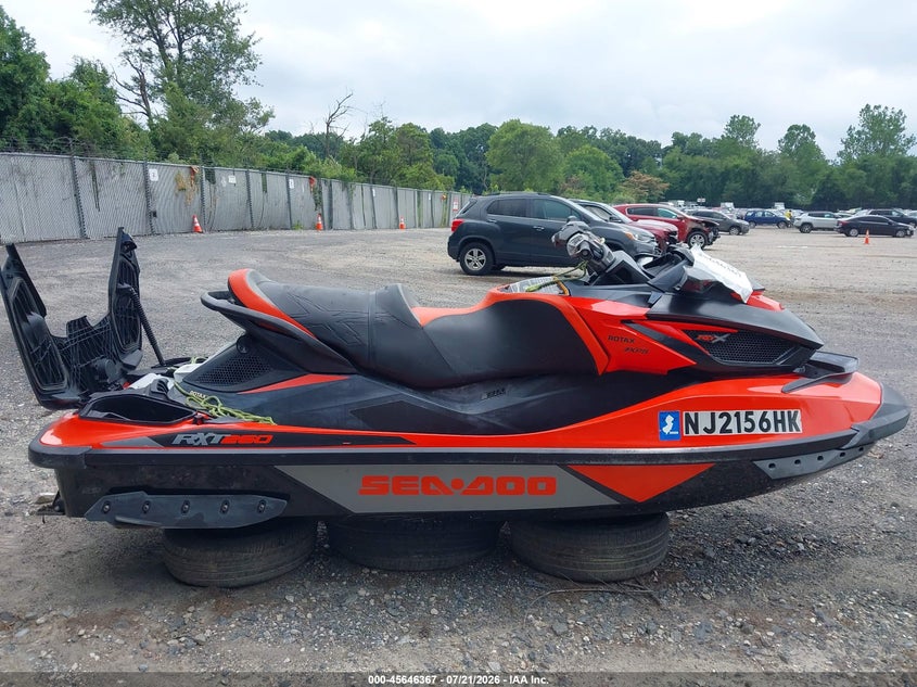 2016 SEADOO RXT auction photo 5