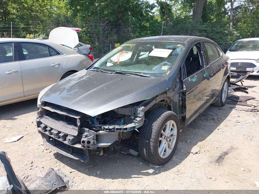 Vin: 1fadp3f2xhl227414, lot: 46145028, ford focus se 20172