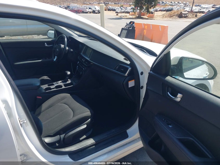 2017 KIA OPTIMA HYBRID auction photo 5