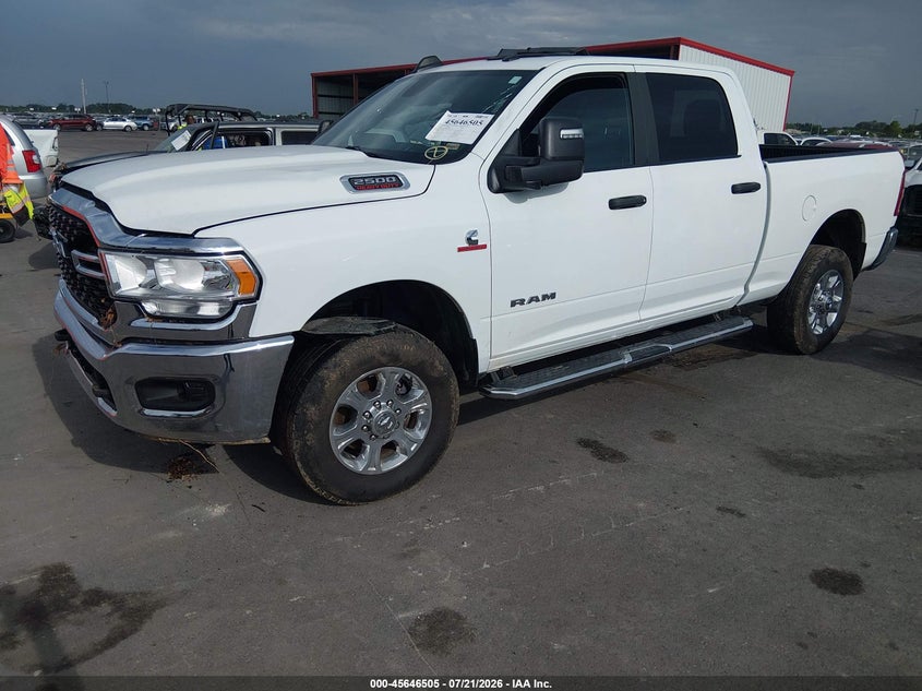 Vin: 3c6ur5dl2rg100786, lot: 46145060, ram 2500 big horn  4x4 6'4 box 20242
