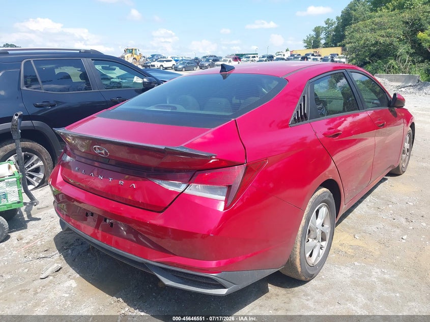 2021 HYUNDAI ELANTRA auction photo 4
