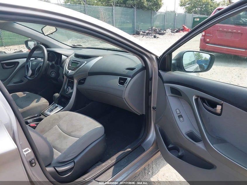 HYUNDAI ELANTRA 2011 VIN KMHDH4AEXBU107396