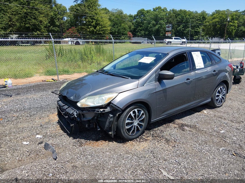 Vin: 1fahp3f22cl176985, lot: 46145151, ford focus se 20122