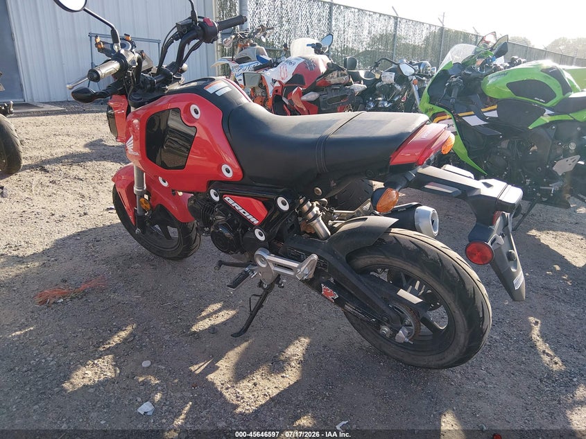 2023 HONDA GROM auction photo 3