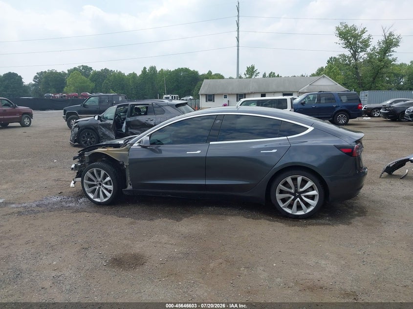 2018 Tesla Model 3 Long Range/Mid Range VIN: 5YJ3E1EA7JF163009 Lot: 45646603