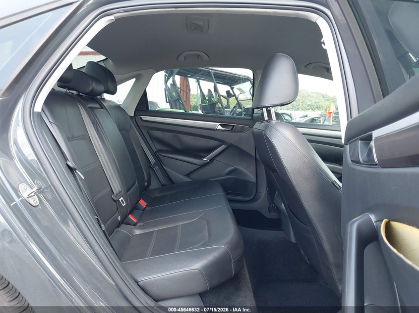2018 Volkswagen Passat 2.0T R-Line/2.0T S VIN: 1VWAA7A39JC020263 Lot: 45646632