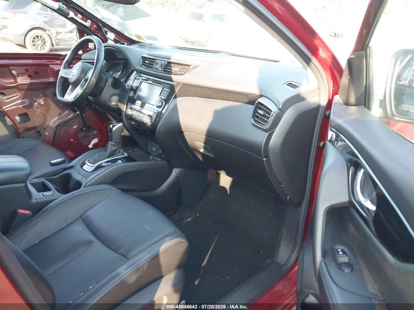 2022 NISSAN ROGUE SPORT auction photo 5
