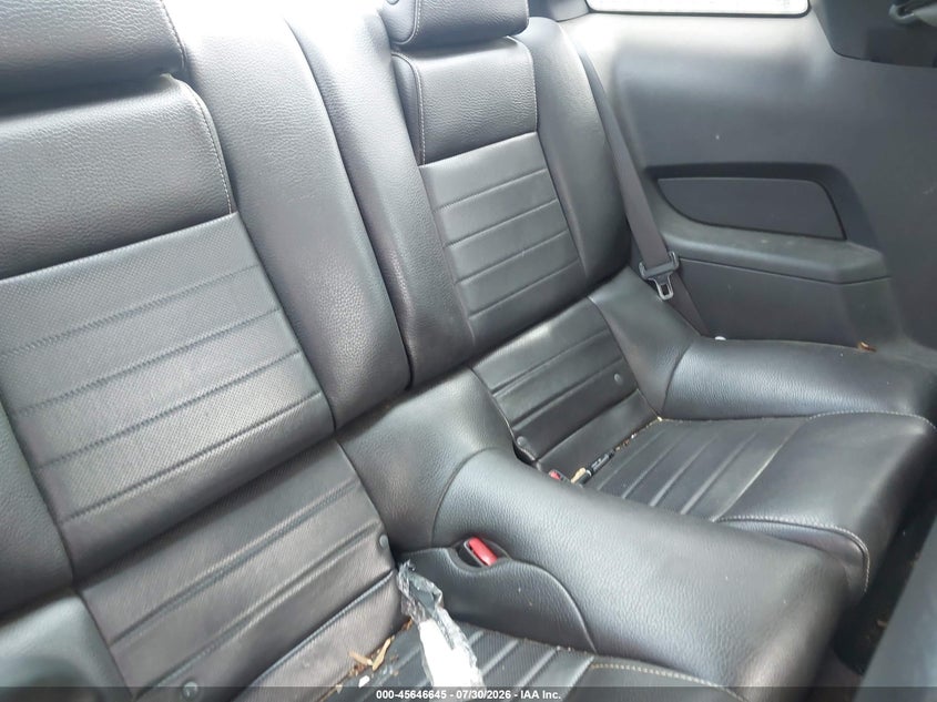 2012 FORD MUSTANG auction photo 8