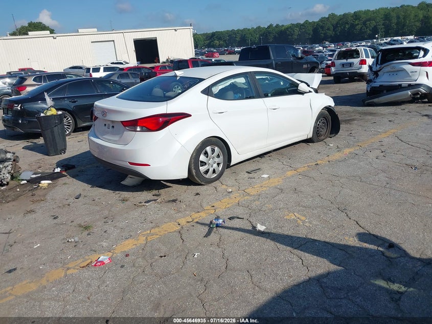 2016 HYUNDAI ELANTRA auction photo 4