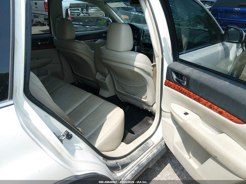 2010 SUBARU OUTBACK auction photo 8