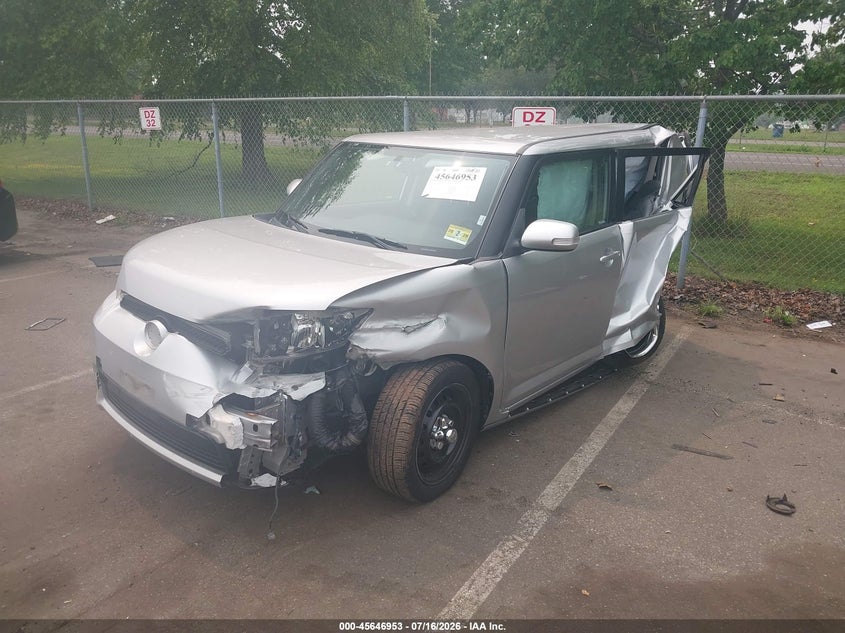 Vin: jtlze4fe7fj068354, lot: 46145508, scion xb 20152