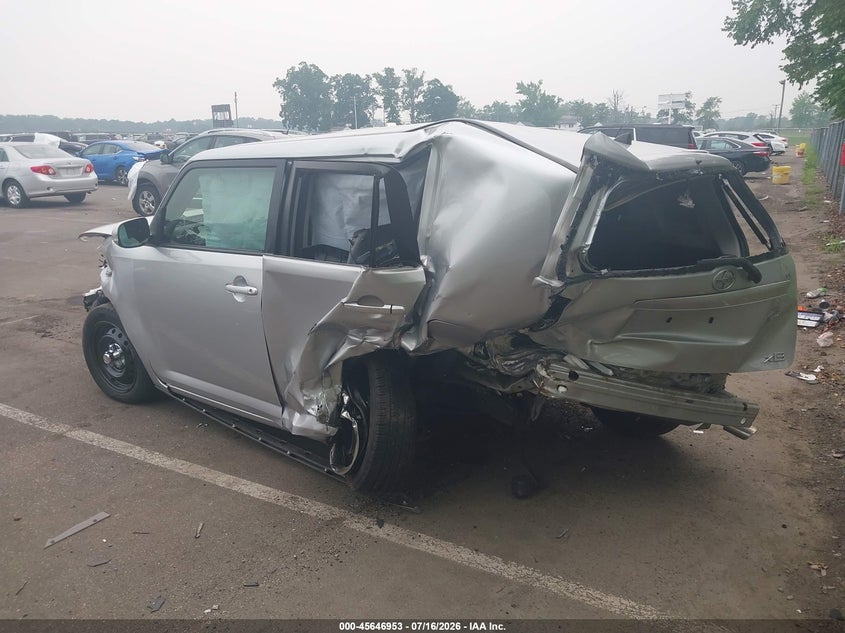 Vin: jtlze4fe7fj068354, lot: 46145508, scion xb 20153