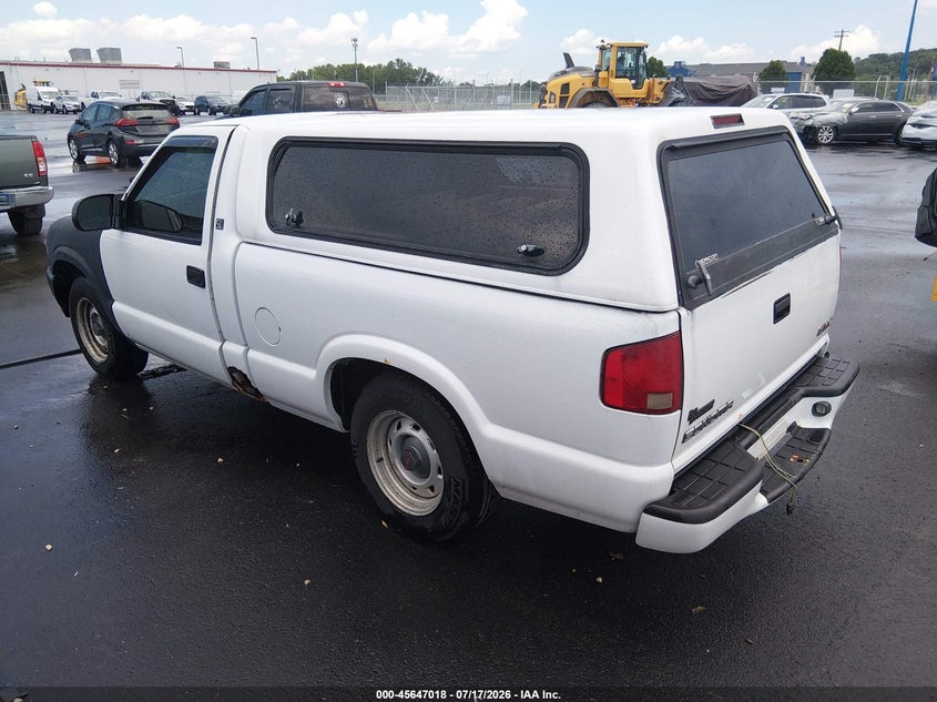 2003 GMC Sonoma Sl VIN: 1GTCS14H838200675 Lot: 45647018