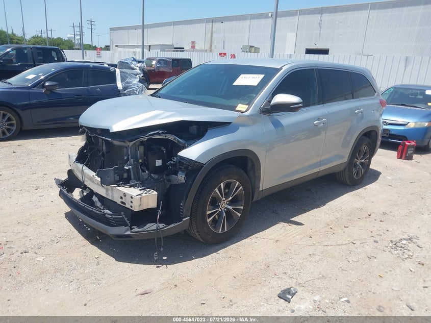 2019 Toyota Highlander Le VIN: 5TDZARFH3KS060568 Lot: 45647023