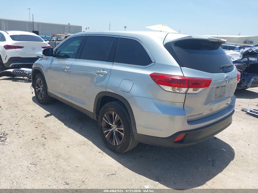 2019 Toyota Highlander Le VIN: 5TDZARFH3KS060568 Lot: 45647023