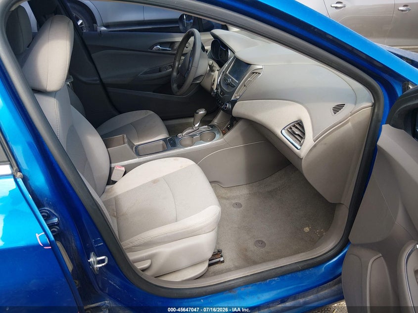 2017 CHEVROLET CRUZE auction photo 5