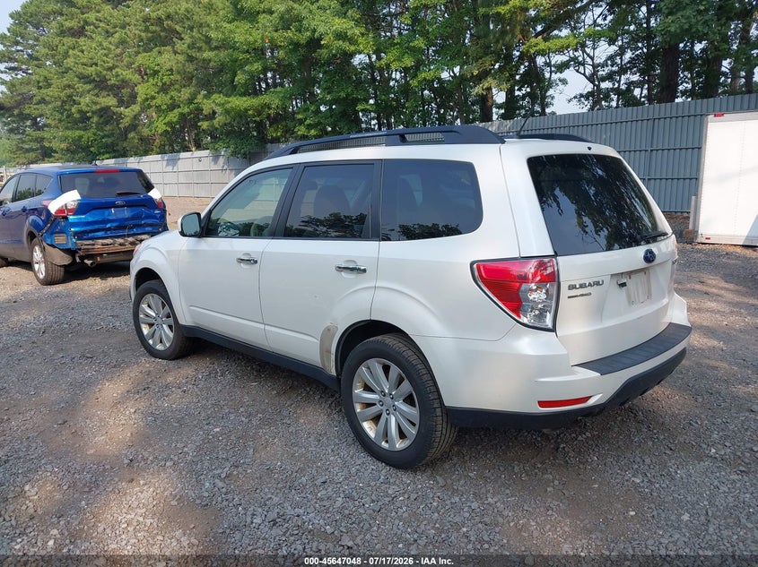 Vin: jf2shadc7ch405002, lot: 46145603, subaru forester 2.5x premium 20123
