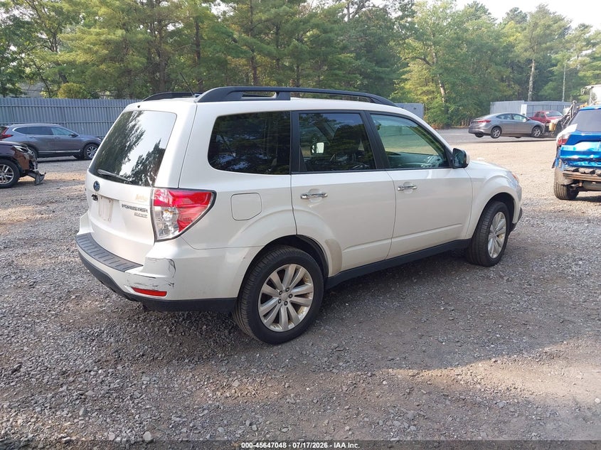Vin: jf2shadc7ch405002, lot: 46145603, subaru forester 2.5x premium 20124