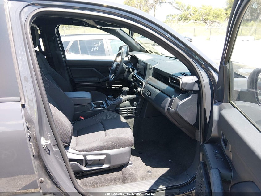 2025 TOYOTA 4RUNNER auction photo 5