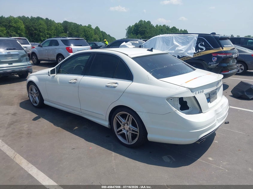 2011 MERCEDES-BENZ C 350 auction photo 3