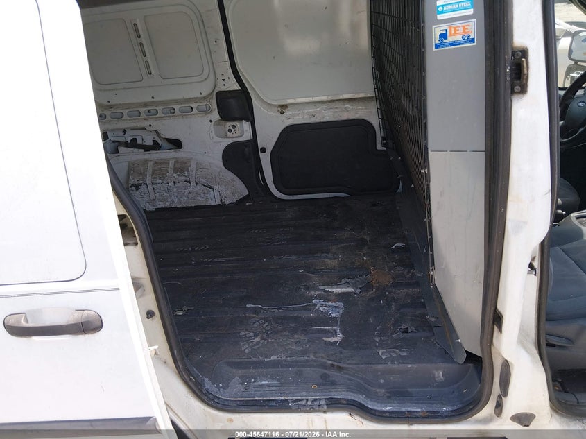 2013 FORD TRANSIT CONNECT auction photo 8