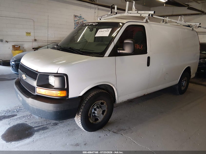 2013 CHEVROLET EXPRESS 2500 auction photo 2