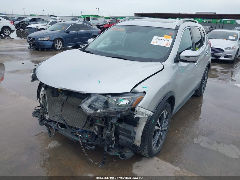 2019 NISSAN ROGUE auction photo 2
