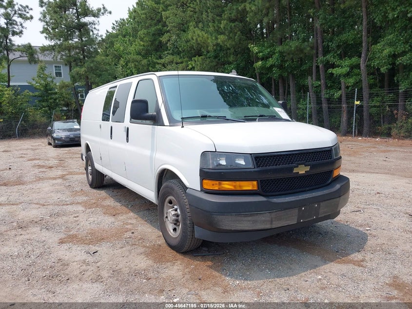 2018 CHEVROLET EXPRESS 3500 WORK VAN — Галерея фотографий