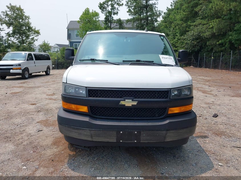 2018 CHEVROLET EXPRESS 3500 WORK VAN — Фото 12